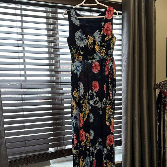 Sz L⭐️Like New Navy Floral Faux Wrap Sleeveless Maxi Dress. Drapes Beautifully! - Picture 3 of 8